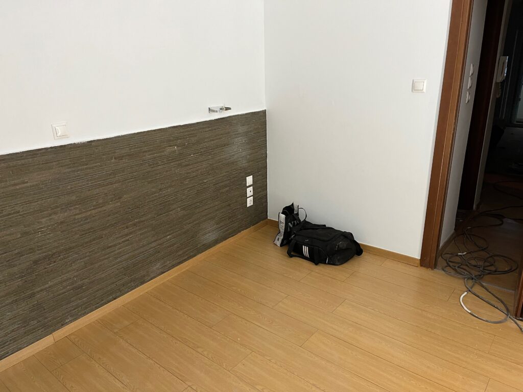 τοποθέτηση πάτωμα laminate