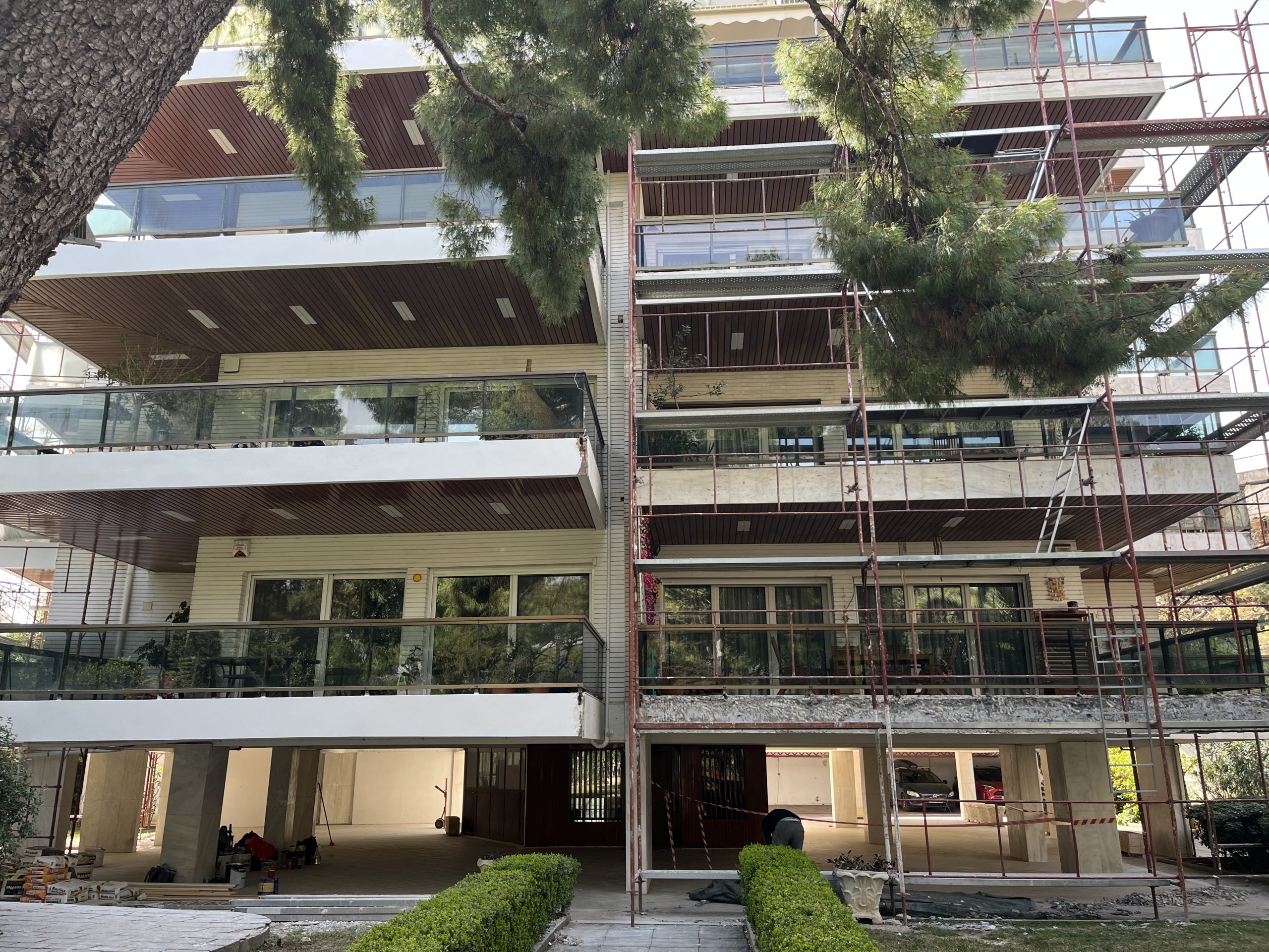 Επισκευή κούτελα μπαλκονιών
